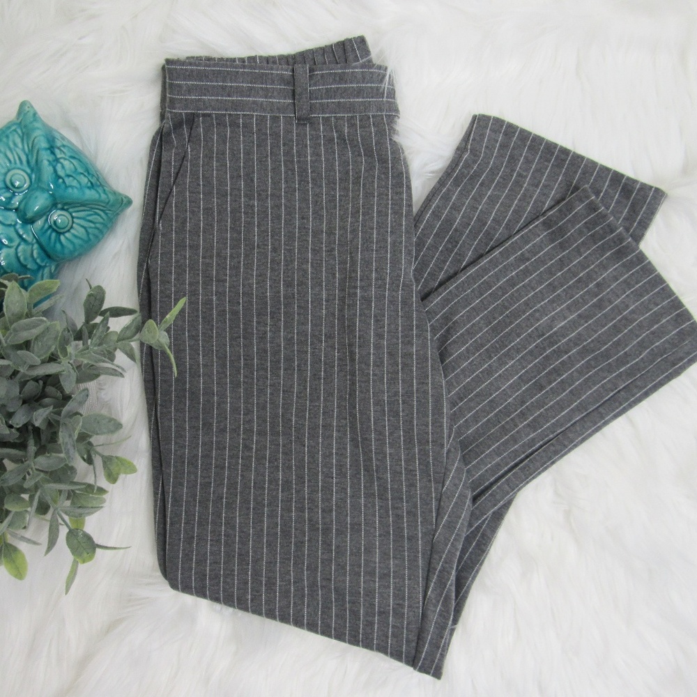 NWT Banana Republic pinstripe pants, size 6.  C